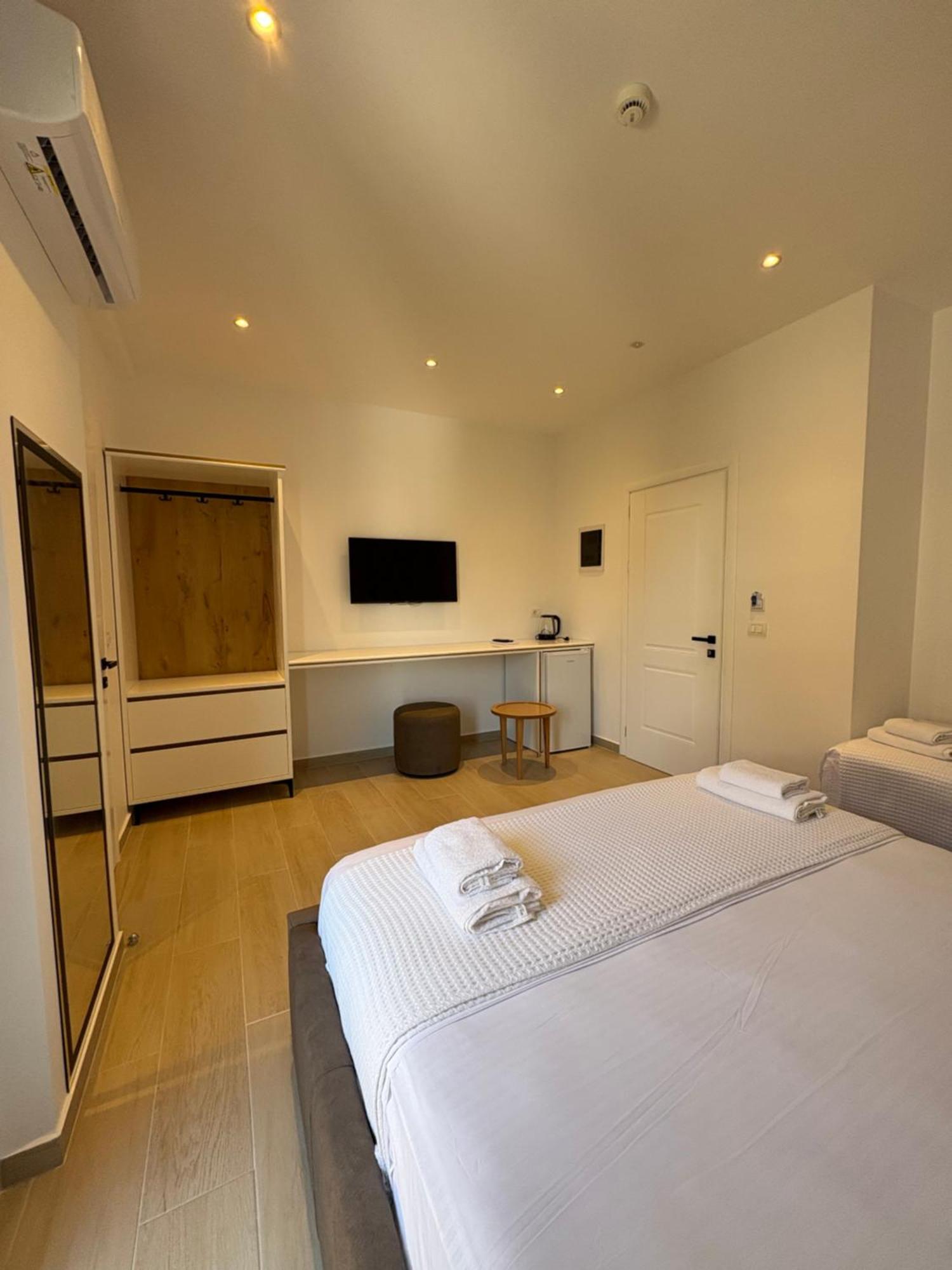 Xhonis Apartments คซามิล ภายนอก รูปภาพ