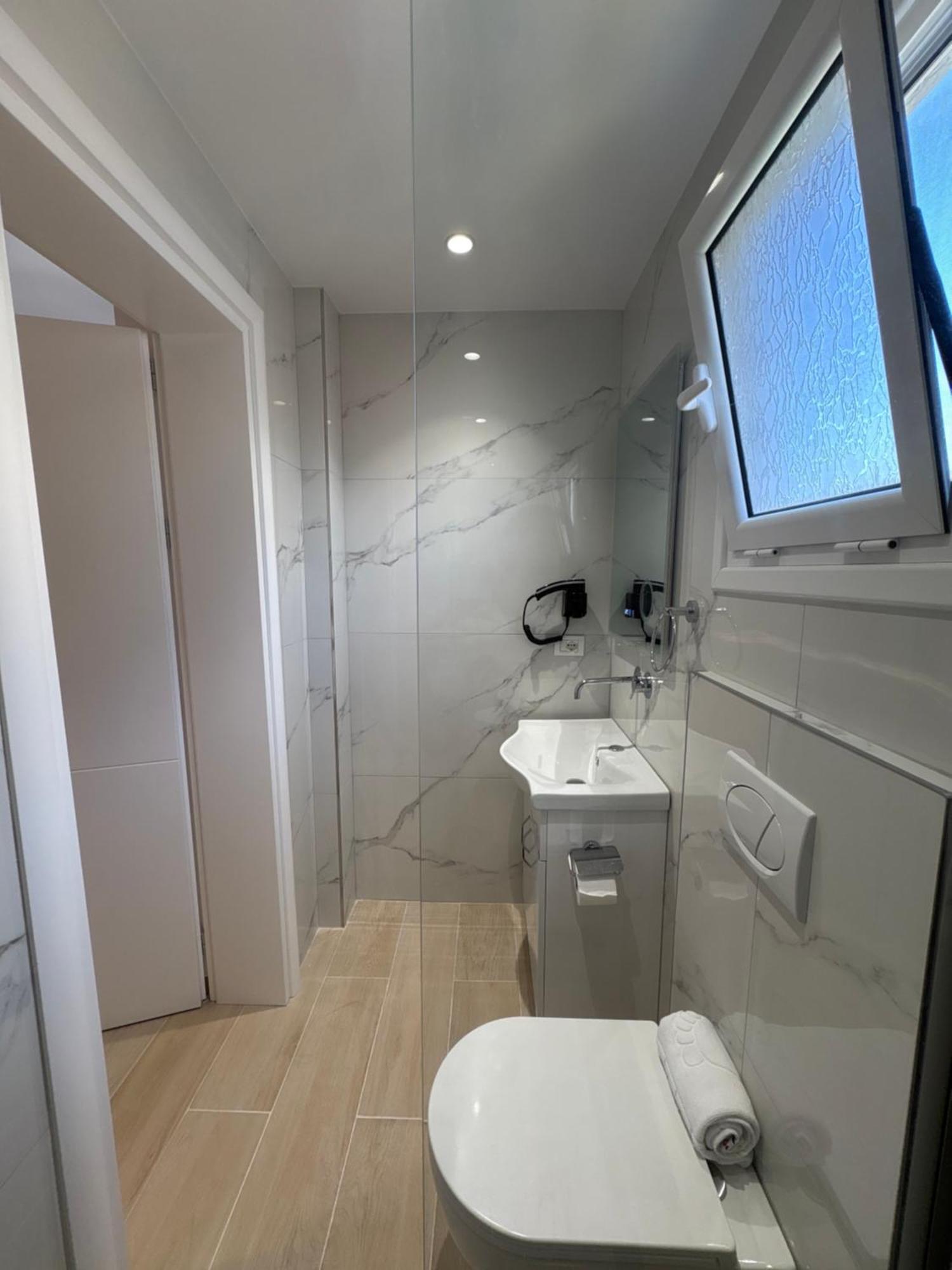 Xhonis Apartments คซามิล ภายนอก รูปภาพ
