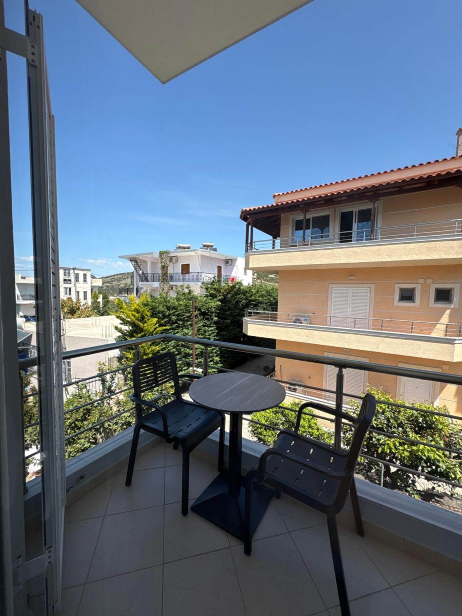 Xhonis Apartments คซามิล ภายนอก รูปภาพ