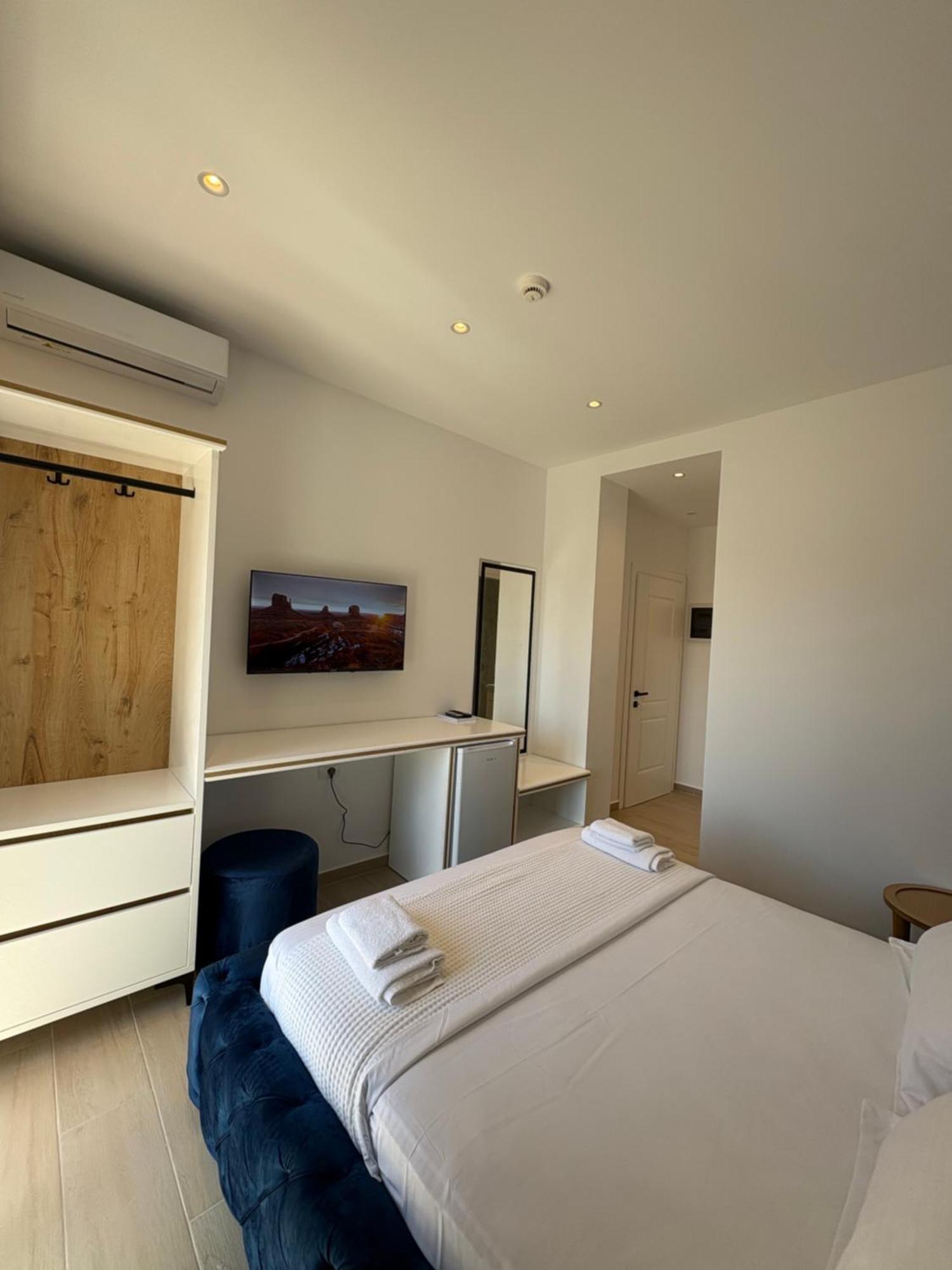 Xhonis Apartments คซามิล ภายนอก รูปภาพ