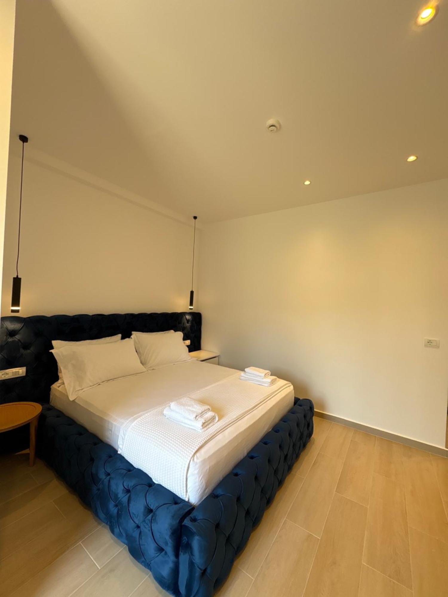 Xhonis Apartments คซามิล ภายนอก รูปภาพ