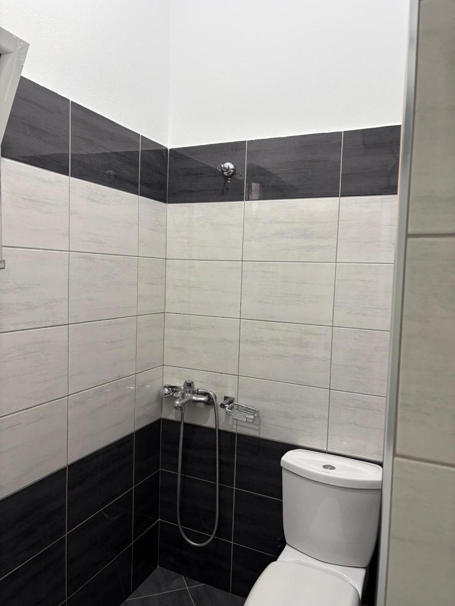 Xhonis Apartments คซามิล ภายนอก รูปภาพ