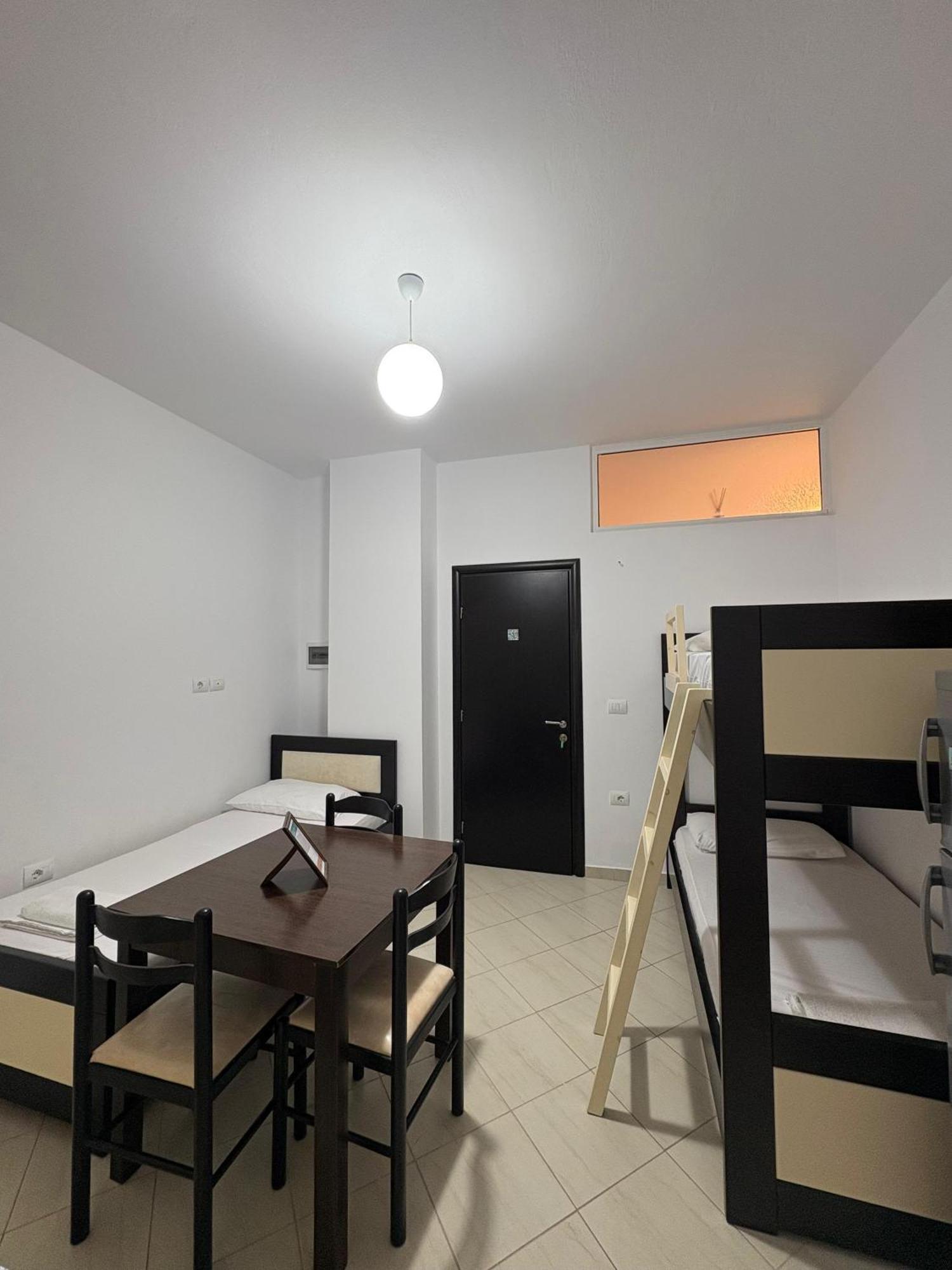 Xhonis Apartments คซามิล ภายนอก รูปภาพ
